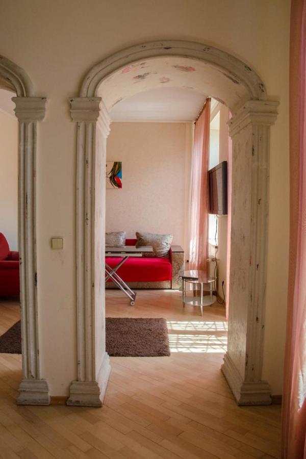 Svobody Avenue Apartment Lviv Ngoại thất bức ảnh